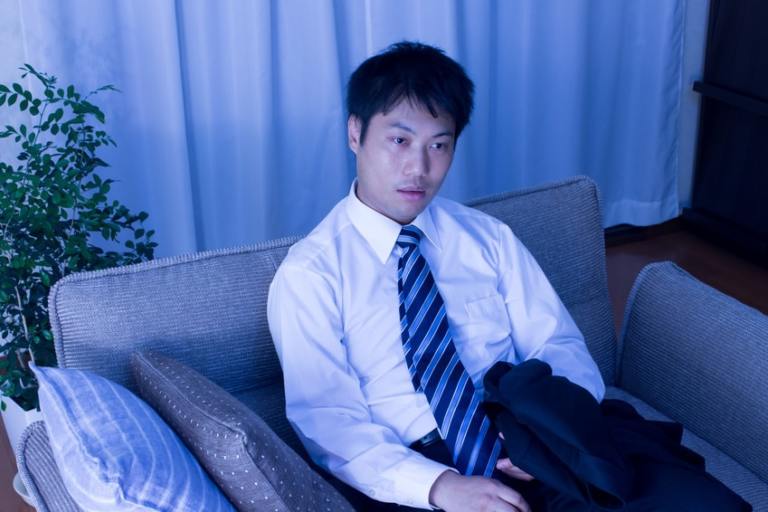 無気力な彼氏を復活させろ 気力なき彼氏を元気づける方法 恋ピット